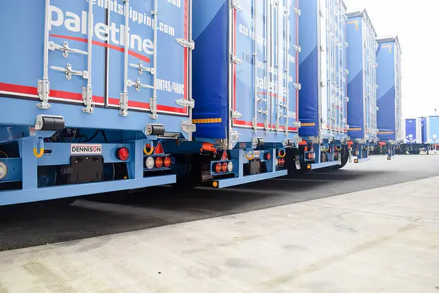 Dennison Curtainsiders for HMT Shipping